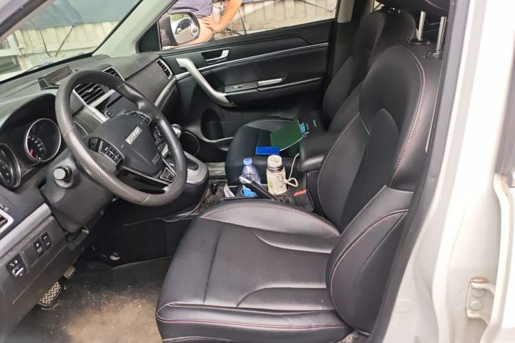 Used Haval M6 2019 1.5T DCT Two-Wheel Drive Value Edition China VI Standard Left Front Seat