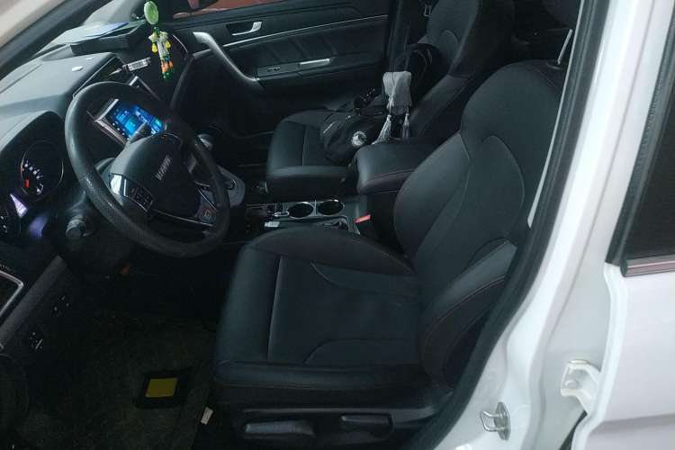 Used Haval M6 2019 1.5T DCT Two-Wheel Drive Value Edition China VI Standard Left Front Seat