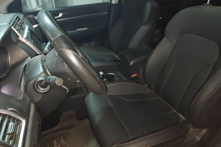 Used Haval M6 2019 1.5T Manual Two-Wheel Drive Elite Version China VI Standard Left Front Seat