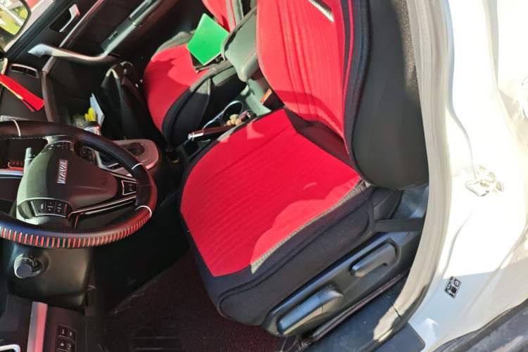 Used Haval M6 2019 1.5T DCT Two-Wheel Drive Elite Version China VI Standard Left Front Seat