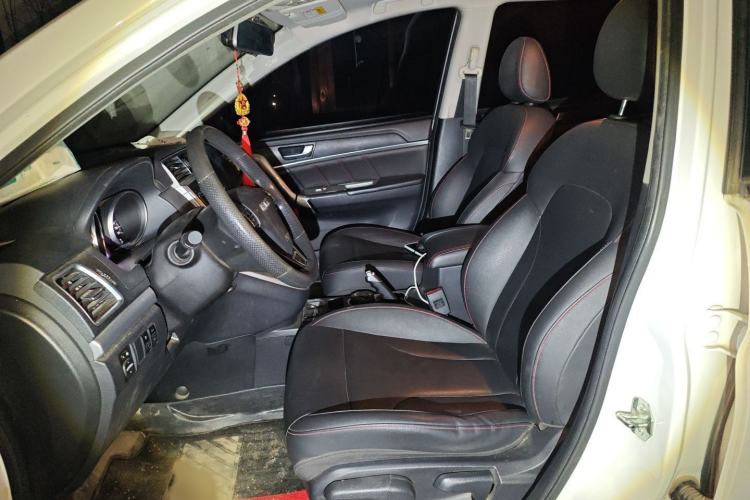 Used Haval M6 2019 1.5T DCT Two-Wheel Drive Value Edition China VI Standard Left Front Seat