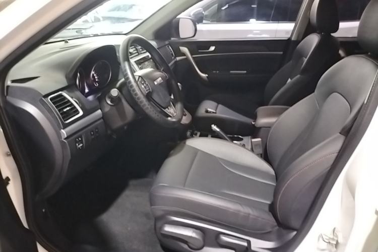 Used Haval M6 2019 1.5T DCT Two-Wheel Drive Value Edition China VI Standard Left Front Seat