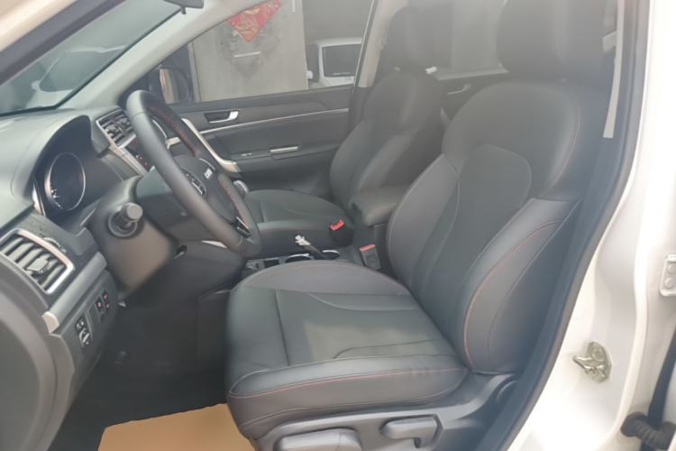 Used Haval M6 2019 1.5T Manual Two-Wheel Drive Elite Version China VI Standard Left Front Seat
