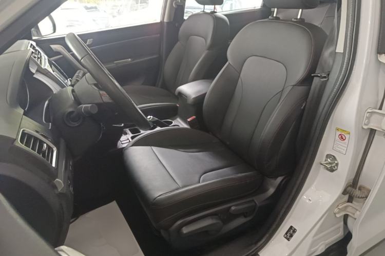 Used Haval M6 2019 1.5T DCT Two-Wheel Drive Elite Version China V Standard Left Front Seat