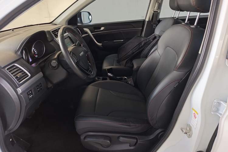 Used Haval M6 2019 1.5T DCT Two-Wheel Drive Elite Version China V Standard Left Front Seat