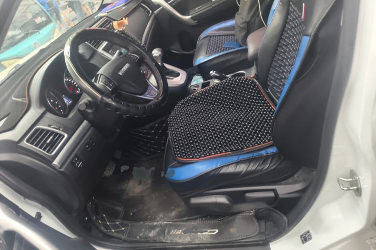 Used Haval M6 2019 1.5T DCT Two-Wheel Drive Elite Version China VI Standard Left Front Seat