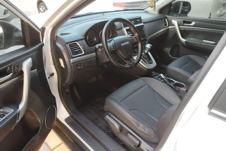 Used Haval M6 2019 1.5T DCT Two-Wheel Drive Elite Version China VI Standard Left Front Seat