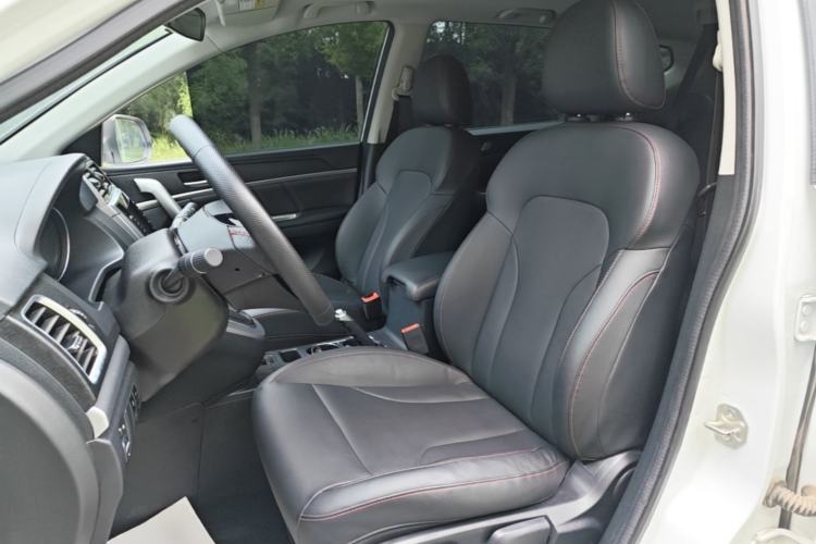 Used Haval M6 2019 1.5T Manual Two-Wheel Drive Elite Version China VI Standard Left Front Seat