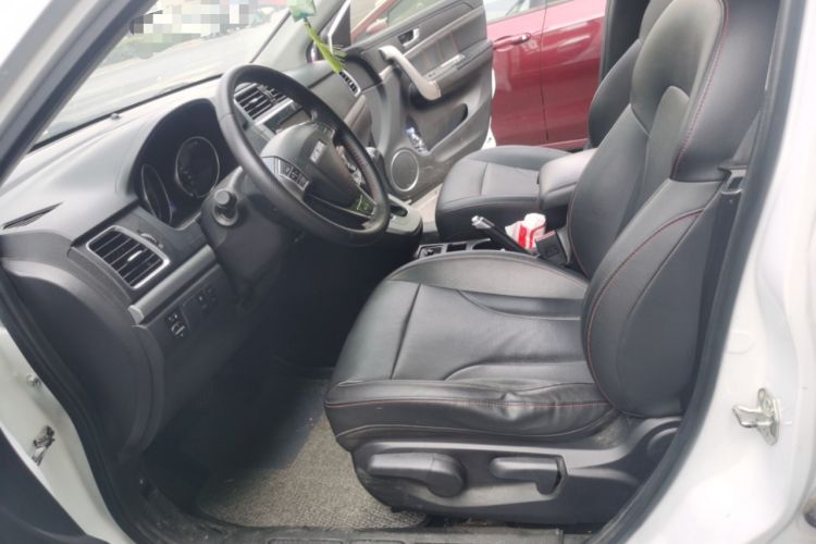 Used Haval M6 2019 1.5T DCT Two-Wheel Drive Elite Version China VI Standard Left Front Seat