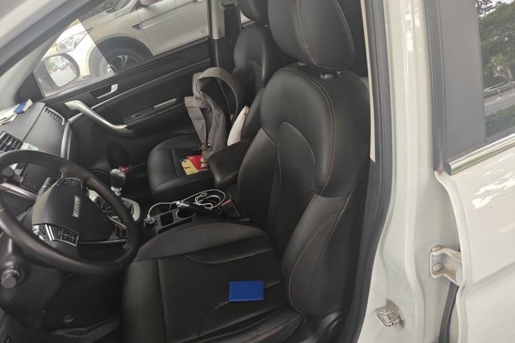 Used Haval M6 2019 1.5T Manual Two-Wheel Drive Elite Version China VI Standard Left Front Seat