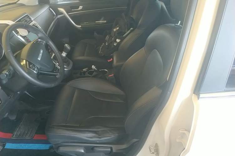 Used Haval M6 2019 1.5T Manual Two-Wheel Drive Elite Version China VI Standard Left Front Seat