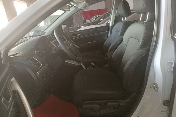 Used Haval M6 2019 1.5T DCT Two-Wheel Drive Elite Version China VI Standard Left Front Seat