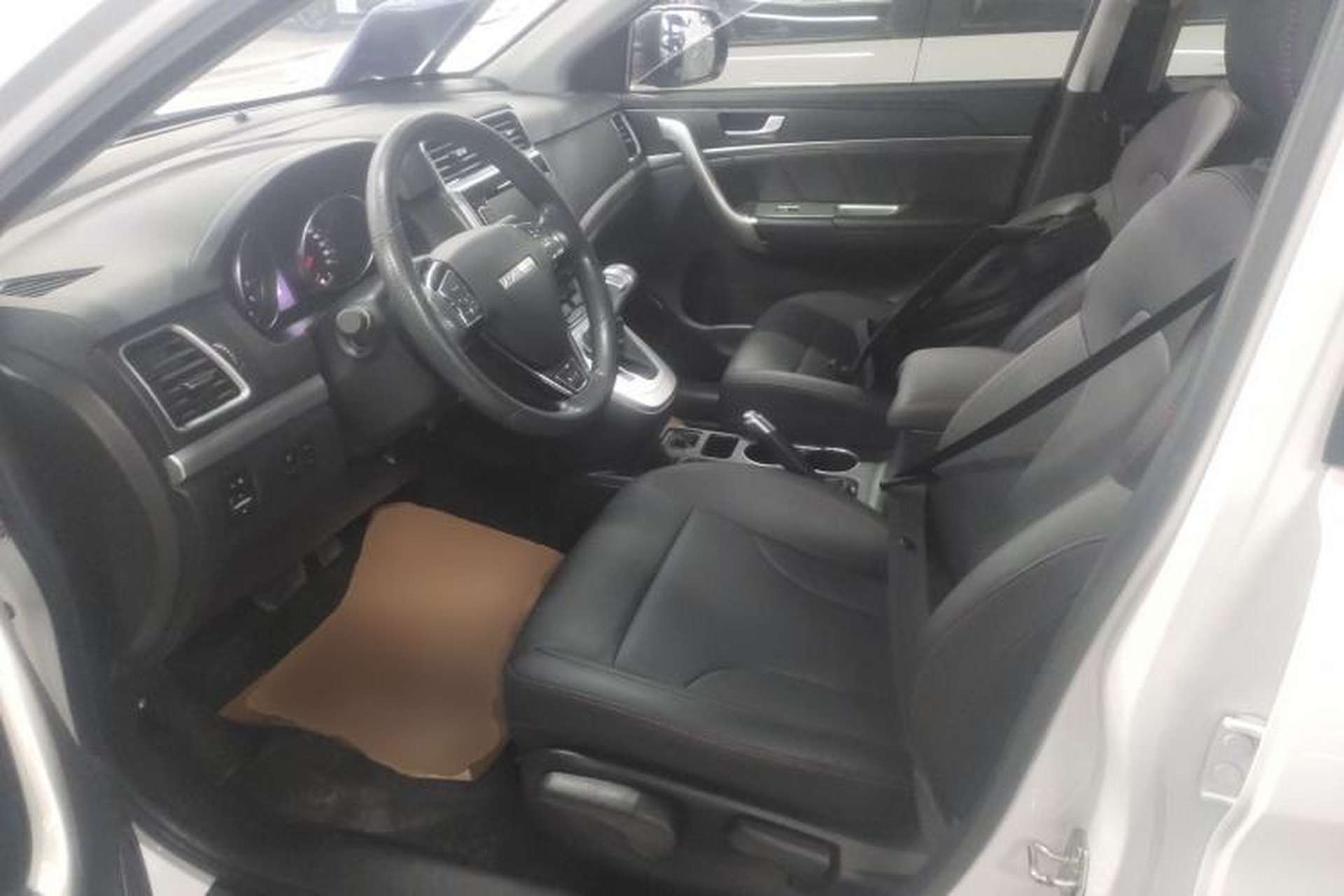 Used Haval M6 2019 1.5T DCT Two-Wheel Drive Value Edition China VI Standard Left Front Seat