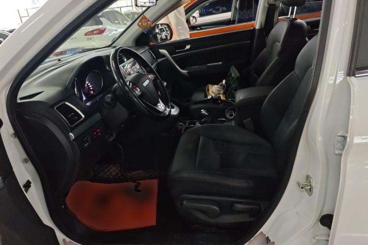 Used Haval M6 2019 1.5T DCT Two-Wheel Drive Elite Version China VI Standard Left Front Seat