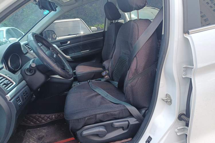 Used Haval M6 2019 1.5T DCT Two-Wheel Drive Value Edition China VI Standard Left Front Seat