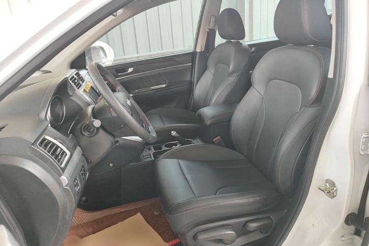 Used Haval M6 2019 1.5T DCT Two-Wheel Drive Elite Version China VI Standard Left Front Seat