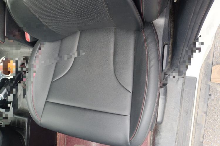 Used Haval M6 2019 1.5T Manual Two-Wheel Drive Elite Version China VI Standard Left Front Seat
