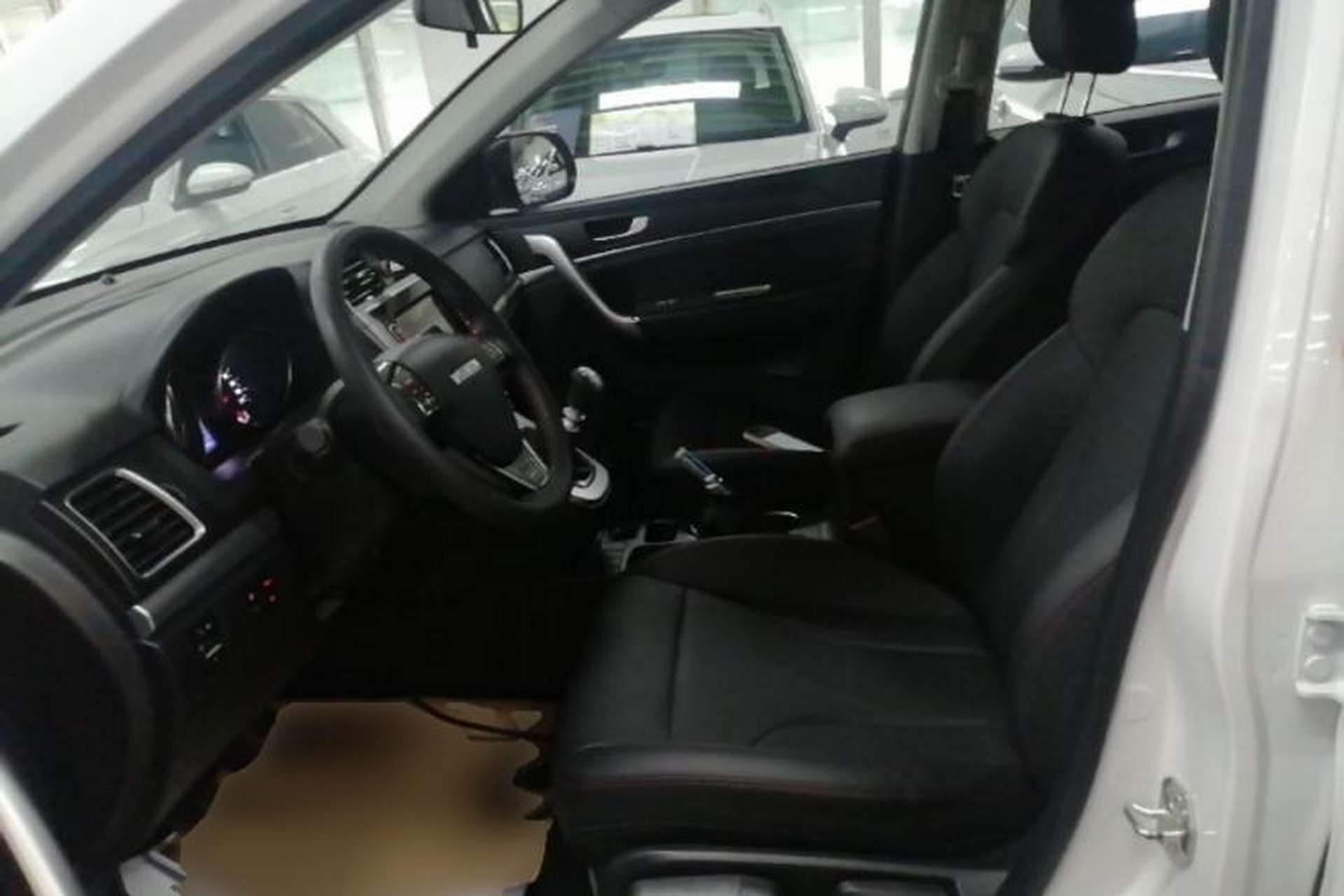 Used Haval M6 2019 1.5T Manual Two-Wheel Drive Elite Version China VI Standard Left Front Seat