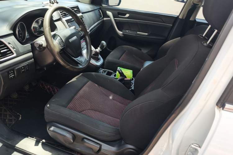 Used Haval M6 2019 1.5T Manual Two-Wheel Drive Urban Version China VI Standard Left Front Seat