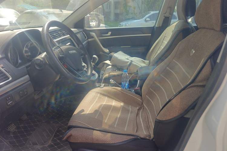 Used Haval M6 2019 1.5T Manual Two-Wheel Drive Urban Version China VI Standard Left Front Seat