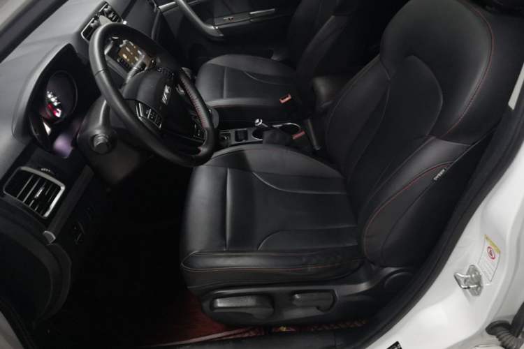 Used Haval M6 2019 1.5T DCT Two-Wheel Drive Elite Version China V Standard Left Front Seat