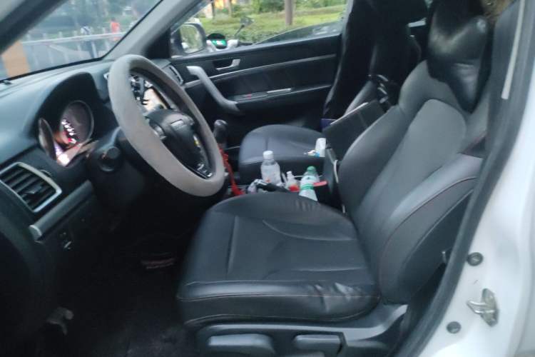 Used Haval M6 2019 1.5T Manual Two-Wheel Drive Elite Version China VI Standard Left Front Seat
