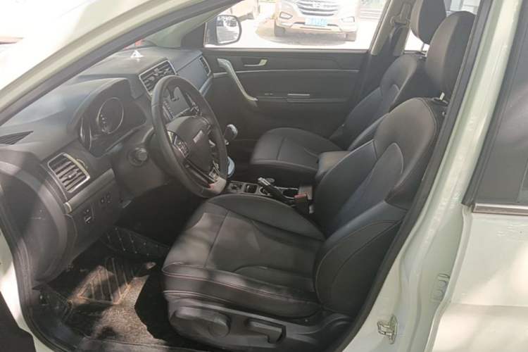 Used Haval M6 2019 1.5T Manual Two-Wheel Drive Elite Version China VI Standard Left Front Seat