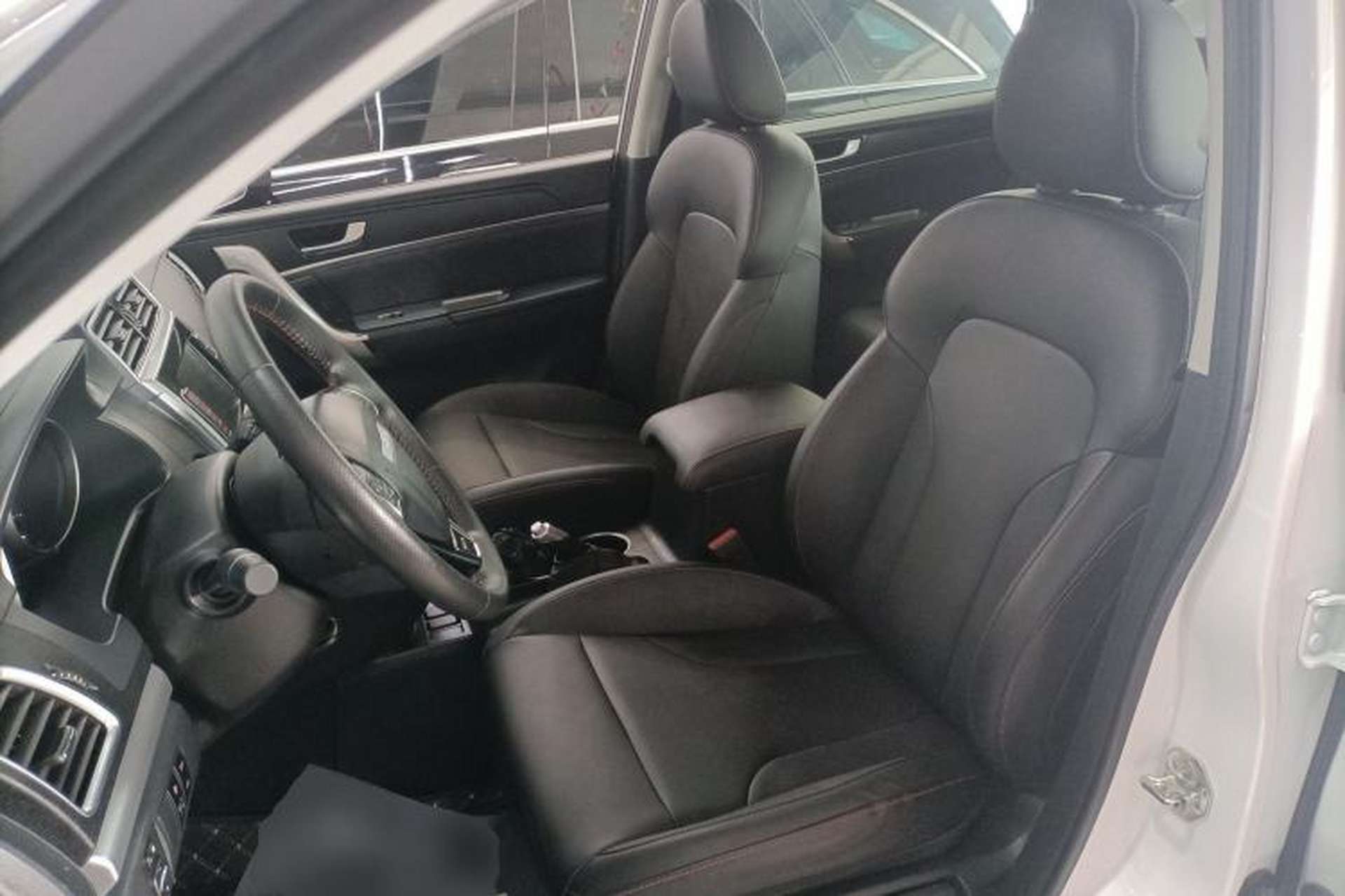 Used Haval M6 2019 1.5T DCT Two-Wheel Drive Elite Version China VI Standard Left Front Seat
