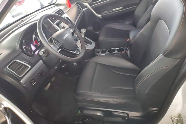 Used Haval M6 2019 1.5T DCT Two-Wheel Drive Elite Version China VI Standard Left Front Seat