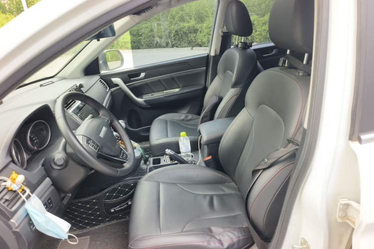 Used Haval M6 2019 1.5T DCT Two-Wheel Drive Elite Version China VI Standard Left Front Seat