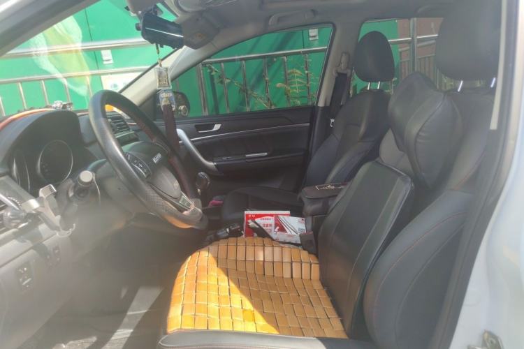 Used Haval M6 2019 1.5T Manual Two-Wheel Drive Elite Version China VI Standard Left Front Seat