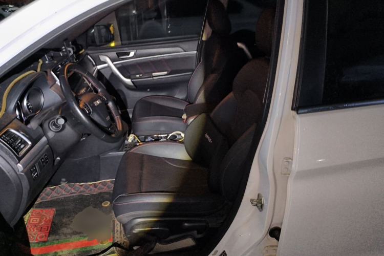 Used Haval M6 2019 1.5T DCT Two-Wheel Drive Elite Version China VI Standard Left Front Seat