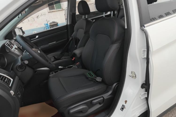 Used Haval M6 2019 1.5T DCT Two-Wheel Drive Elite Version China VI Standard Left Front Seat