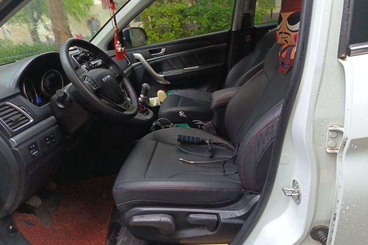 Used Haval M6 2019 1.5T Manual Two-Wheel Drive Elite Version China VI Standard Left Front Seat