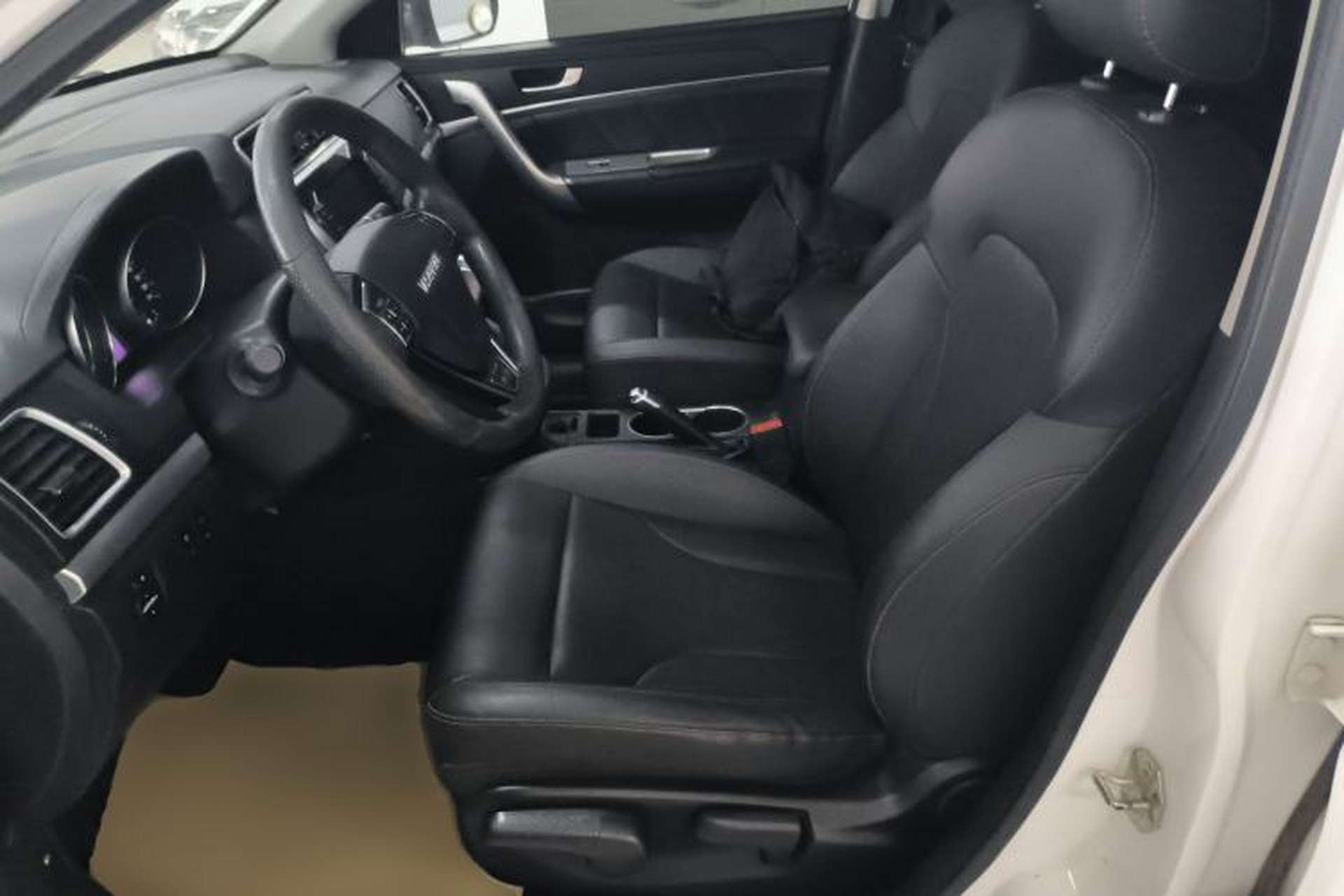 Used Haval M6 2019 1.5T DCT Two-Wheel Drive Value Edition China VI Standard Left Front Seat