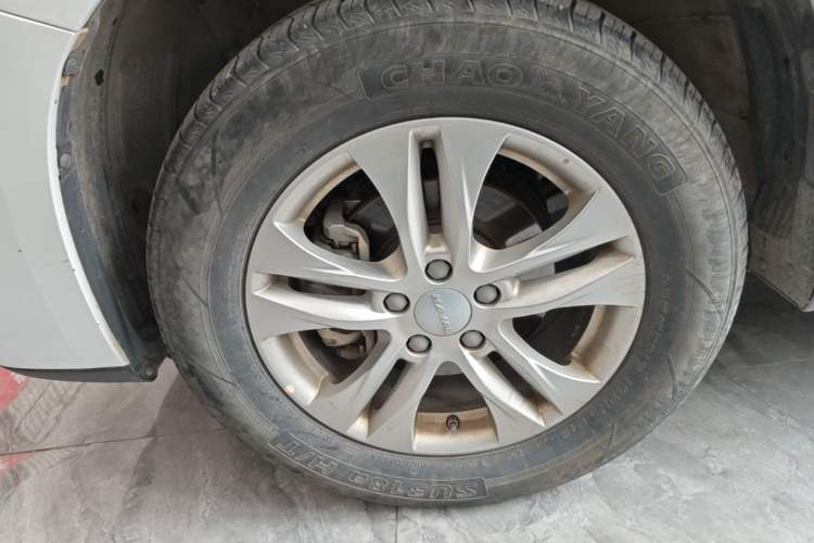Used Haval M6 2019 1.5T DCT Two-Wheel Drive Elite Version China VI Standard Left Front Wheel Hub