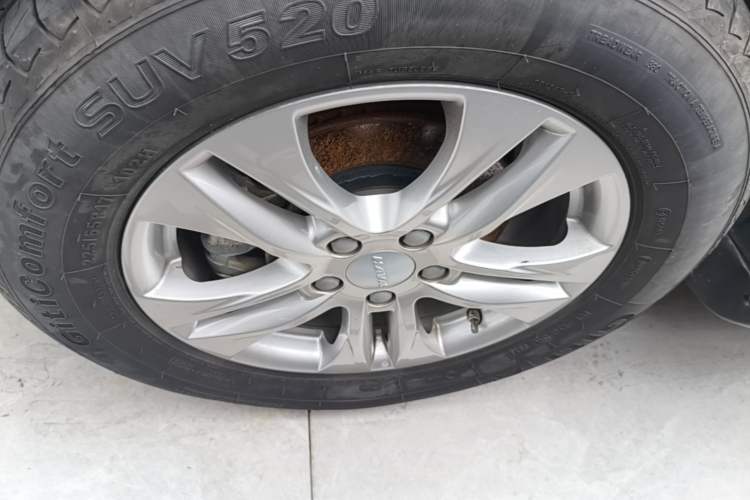 Used Haval M6 2019 1.5T DCT Two-Wheel Drive Elite Version China VI Standard Left Front Wheel Hub