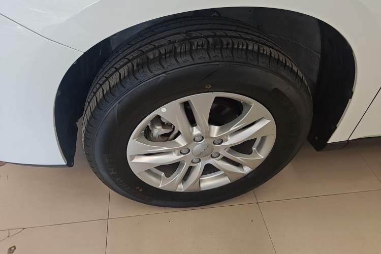 Used Haval M6 2019 1.5T DCT Two-Wheel Drive Value Edition China VI Standard Left Front Wheel Hub