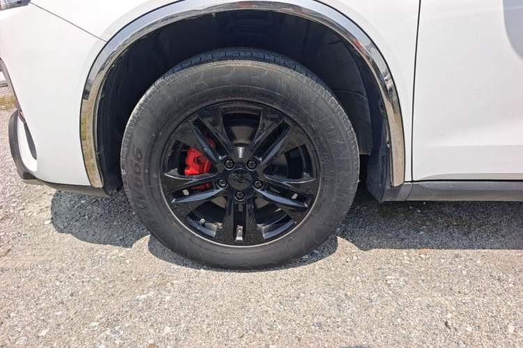 Used Haval M6 2019 1.5T DCT Two-Wheel Drive Elite Version China VI Standard Left Front Wheel Hub