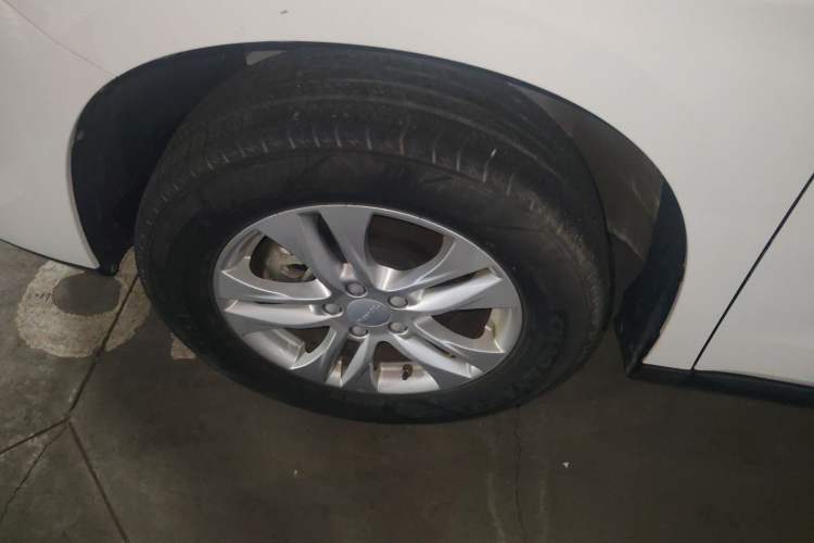 Used Haval M6 2019 1.5T Manual Two-Wheel Drive Urban Version China VI Standard Left Front Wheel Hub