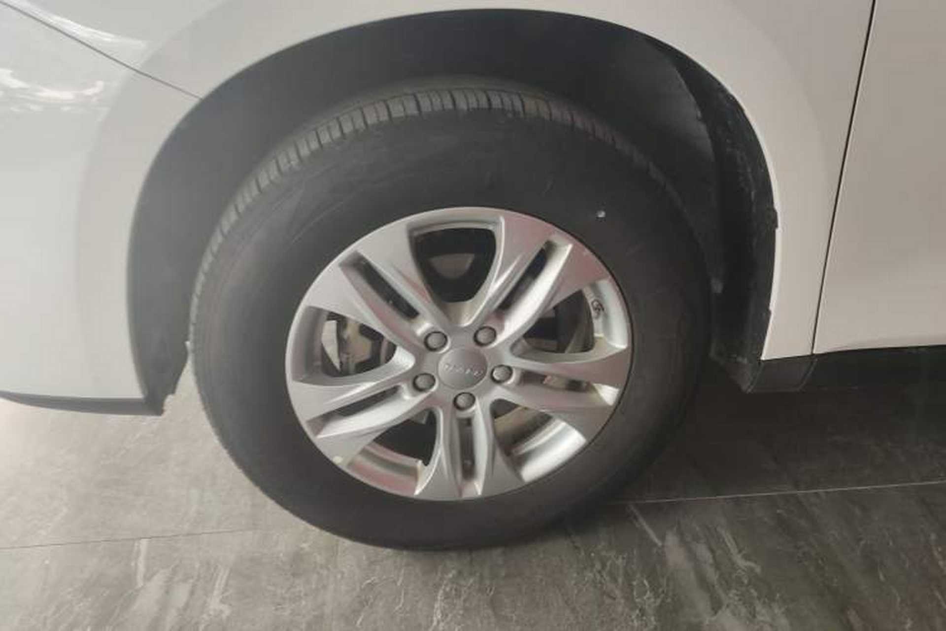 Used Haval M6 2019 1.5T DCT Two-Wheel Drive Value Edition China VI Standard Left Front Wheel Hub