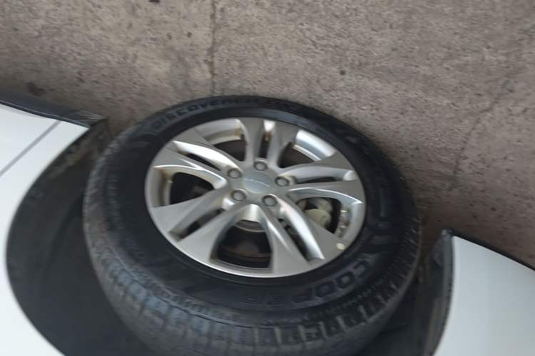 Used Haval M6 2019 1.5T DCT Two-Wheel Drive Elite Version China VI Standard Left Front Wheel Hub