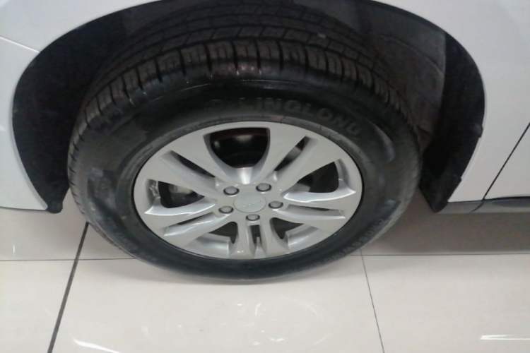Used Haval M6 2019 1.5T Manual Two-Wheel Drive Elite Version China VI Standard Left Front Wheel Hub