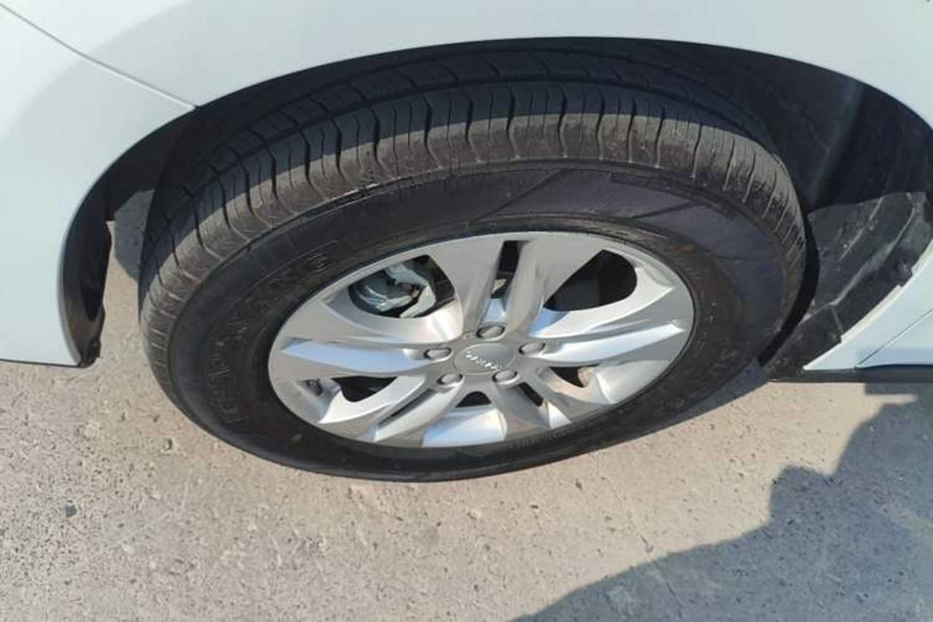 Used Haval M6 2019 1.5T DCT Two-Wheel Drive Value Edition China VI Standard Left Front Wheel Hub