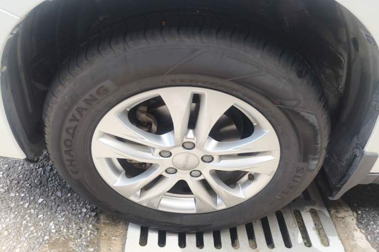 Used Haval M6 2019 1.5T DCT Two-Wheel Drive Value Edition China VI Standard Left Front Wheel Hub