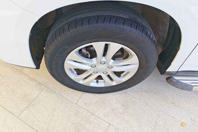 Used Haval M6 2019 1.5T DCT Two-Wheel Drive Elite Version China VI Standard Left Front Wheel Hub