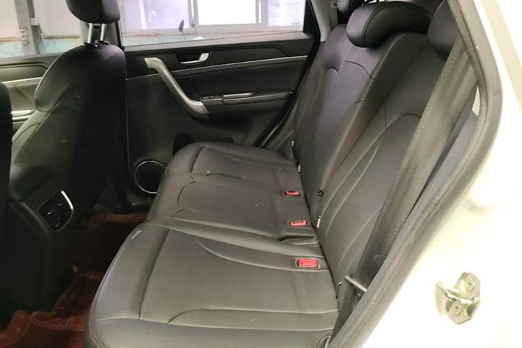 Used Haval M6 2019 1.5T DCT Two-Wheel Drive Value Edition China VI Standard Left Rear Seat
