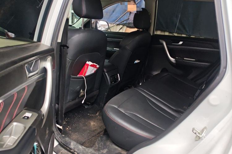 Used Haval M6 2019 1.5T DCT Two-Wheel Drive Value Edition China VI Standard Left Rear Seat