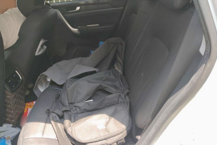 Used Haval M6 2019 1.5T DCT Two-Wheel Drive Value Edition China VI Standard Left Rear Seat