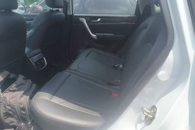 Used Haval M6 2019 1.5T DCT Two-Wheel Drive Value Edition China VI Standard Left Rear Seat